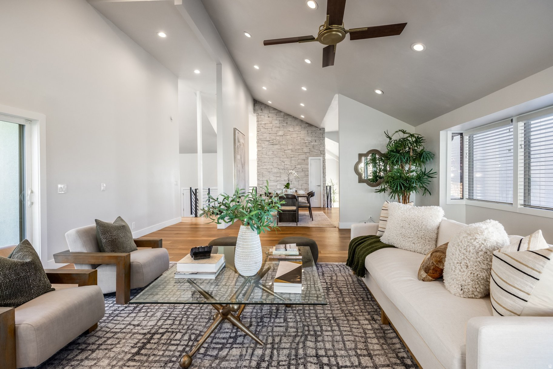 ENSIGN DOWNS - Residential