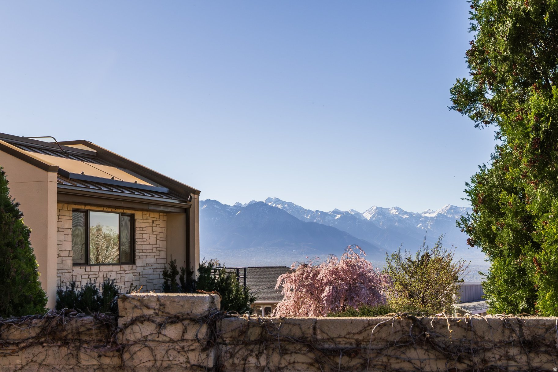 ENSIGN DOWNS - Residential