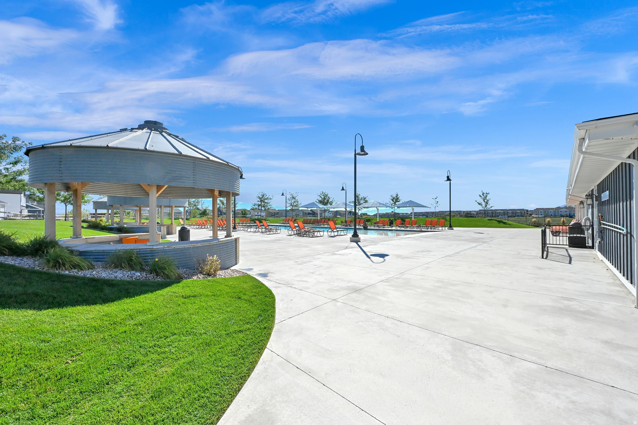 SPRING RANCH - Residential