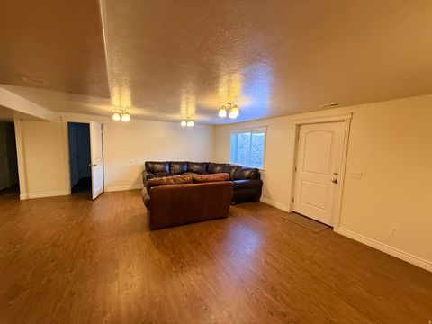 Tiny photo for 1492 N 1615 W, Clinton, UT 84015 (MLS # 2140612)