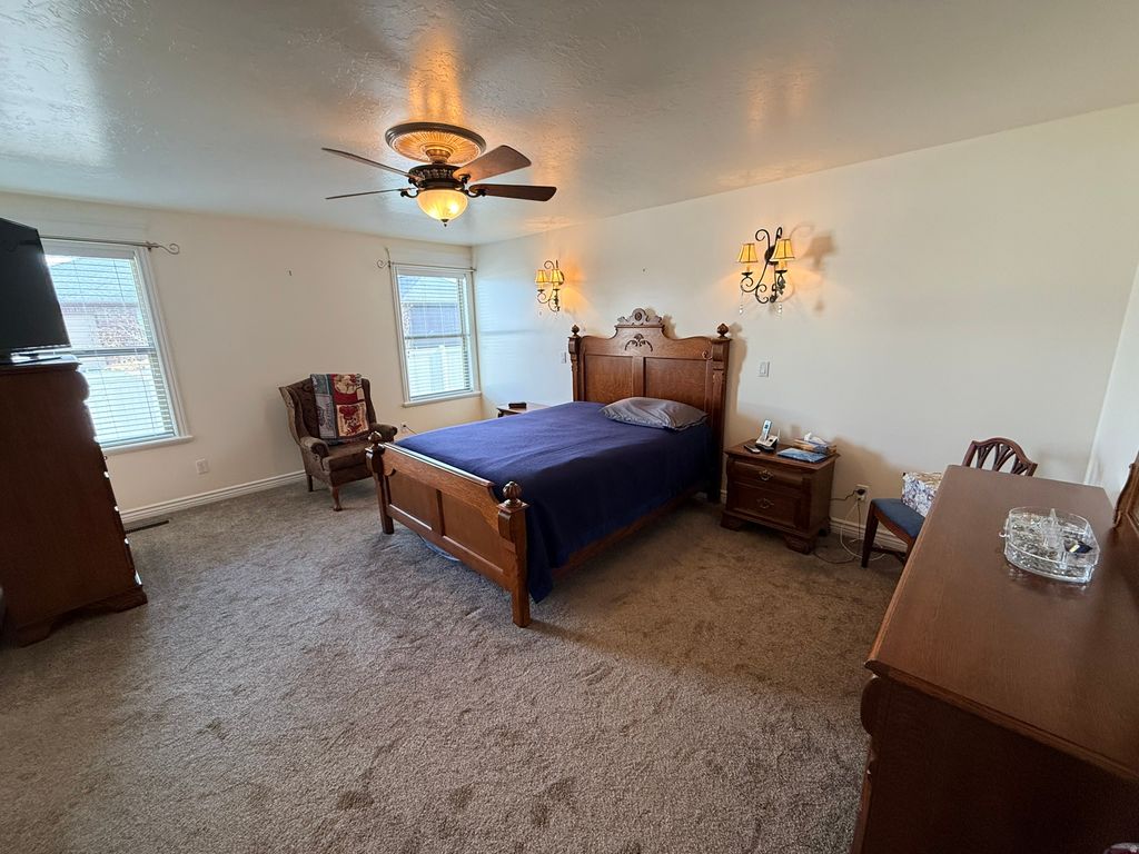 Photo of 1492 N 1615 W, Clinton, UT 84015 (MLS # 2140612)