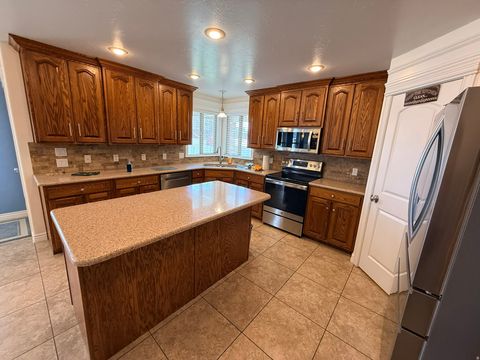 Tiny photo for 1492 N 1615 W, Clinton, UT 84015 (MLS # 2140612)