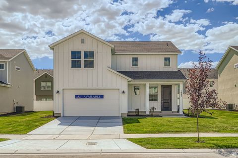 Photo of 1685 N 800 W, Salem, UT 84653 (MLS # 2099207)