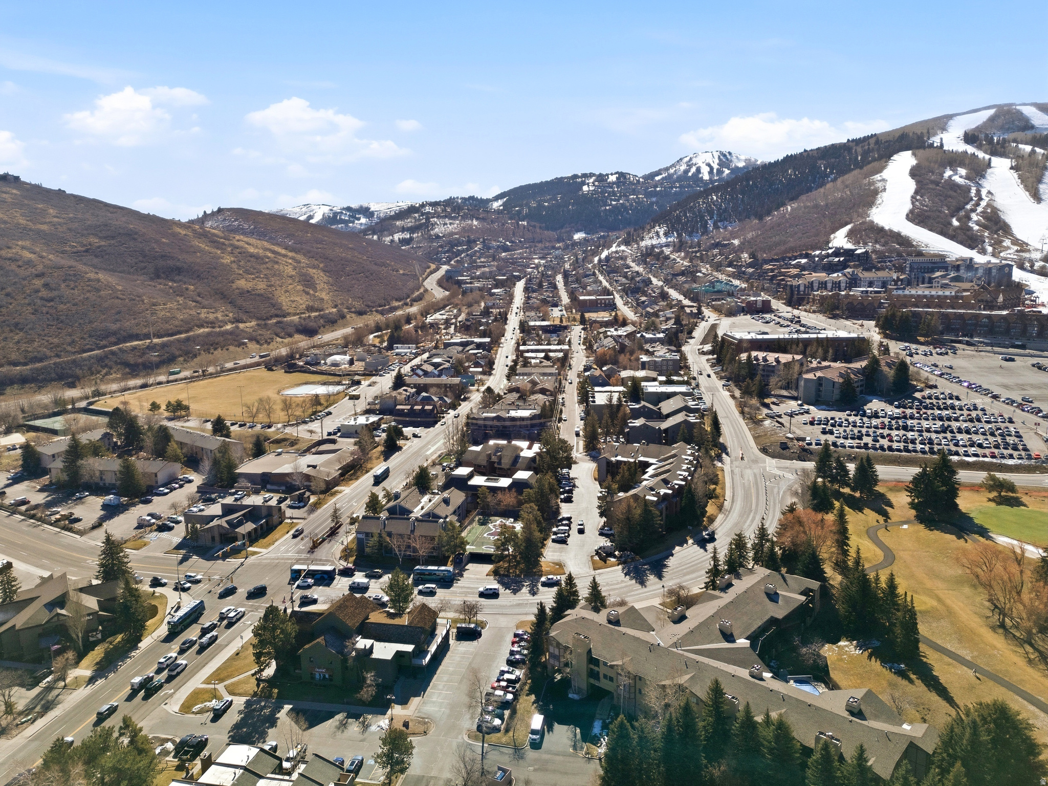 SNOWCREST CONDOMINIUMS - Residential