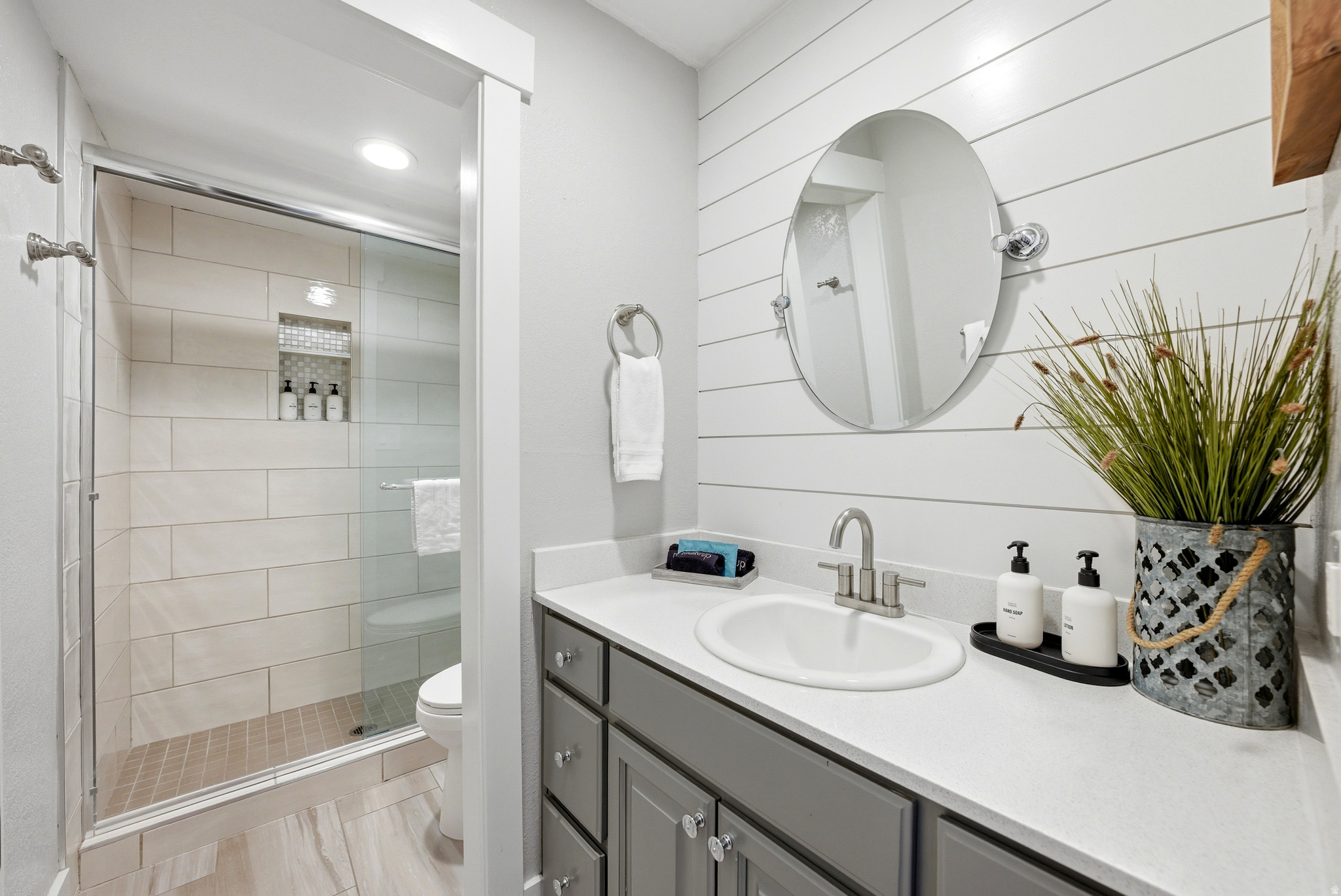 SNOWCREST CONDOMINIUMS - Residential