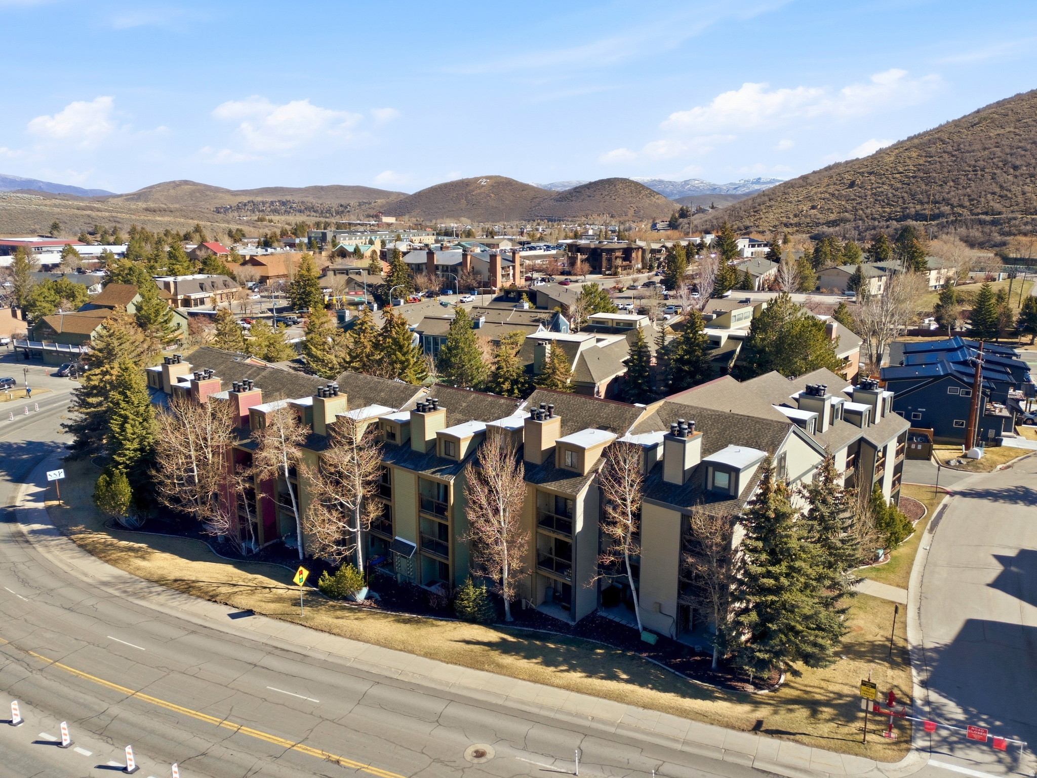 SNOWCREST CONDOMINIUMS - Residential