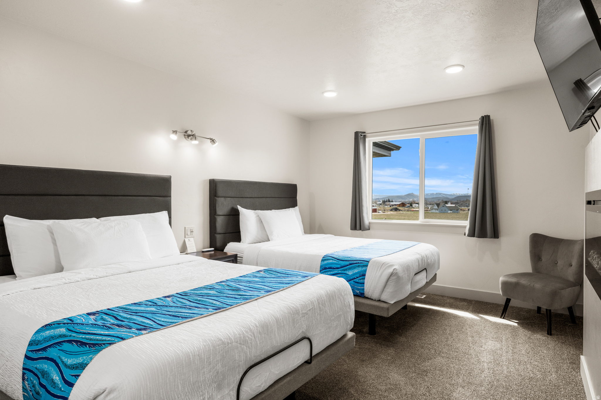 WATERDANCE - Residential