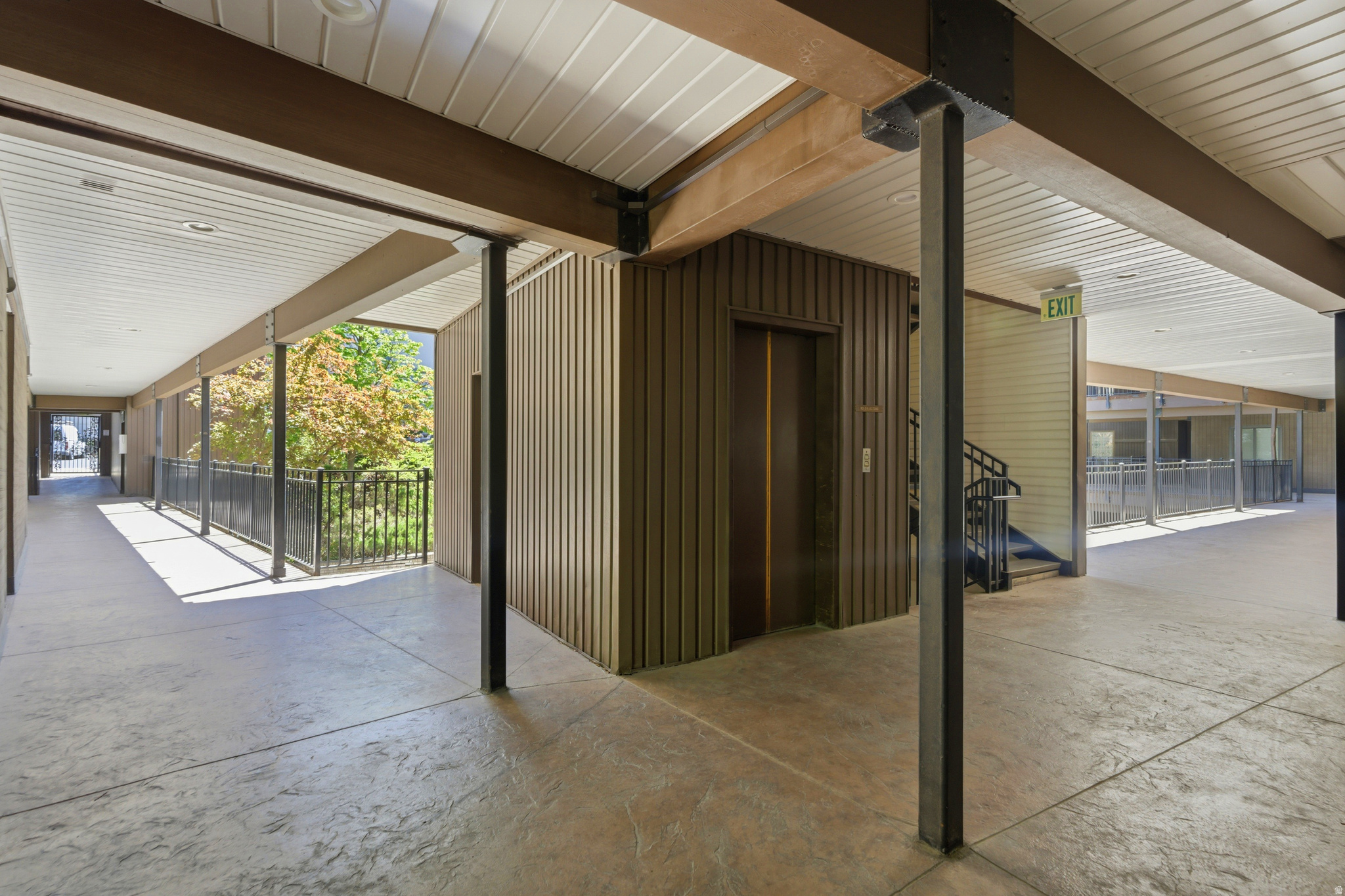 OAKWOOD GARDENS - Residential