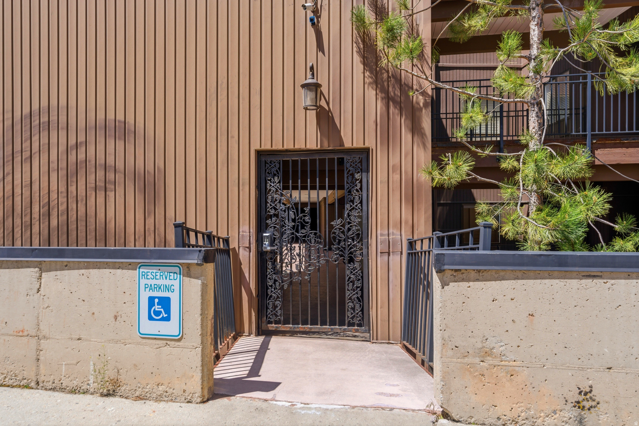 OAKWOOD GARDENS - Residential
