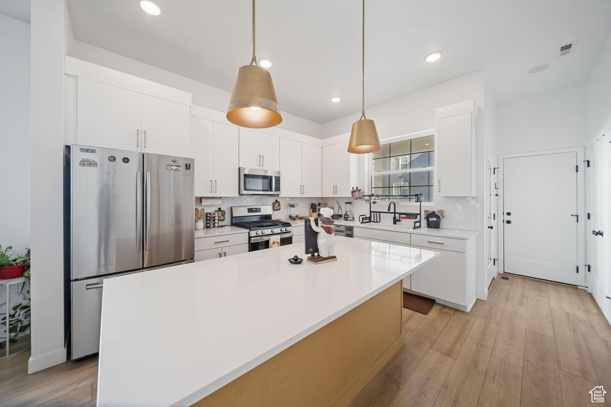 6149 W Moon Valley Drive Dr, South Jordan, Utah image 2
