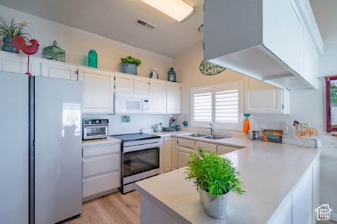 Tiny photo for 577 S SIESTA DR, Ivins, UT 84738 (MLS # 2190303)