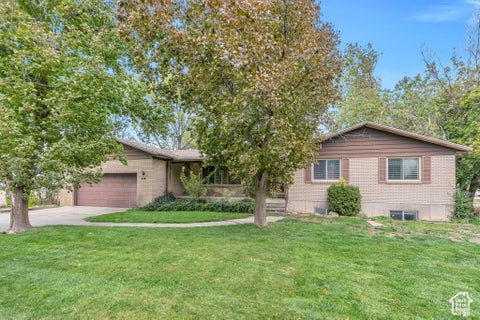 Photo of 111 E 9800 S, Salem, UT 84653 (MLS # 2192915)