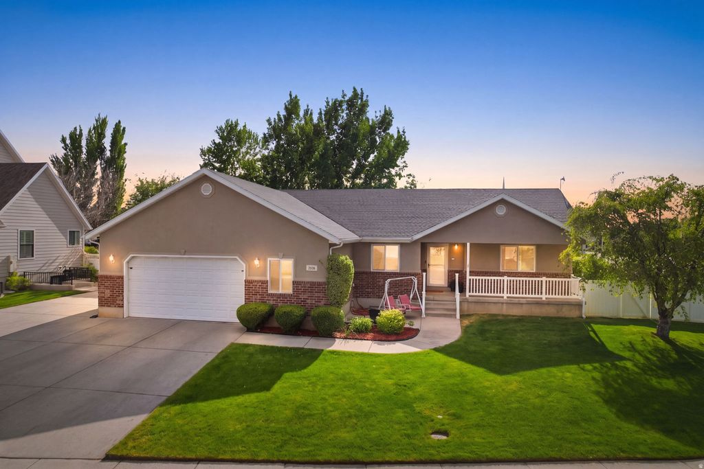 Photo of 1816 RIVER BOTTOM RD, Springville, UT 84663 (MLS # 2156408)