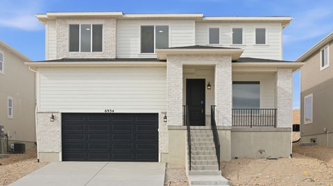 Tiny photo for 6943 W SYDNEY PEAK LN S #417, West Jordan, UT 84081 (MLS # 2158595)