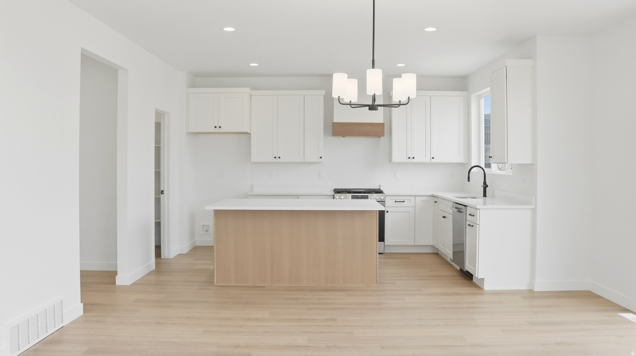 OQUIRRH WEST - Residential