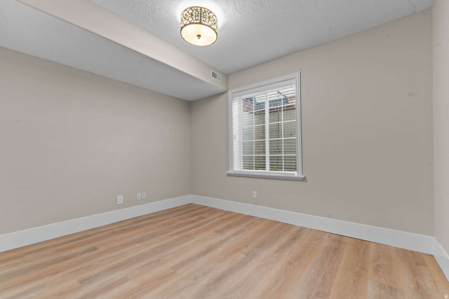 DOWLAND - Residential