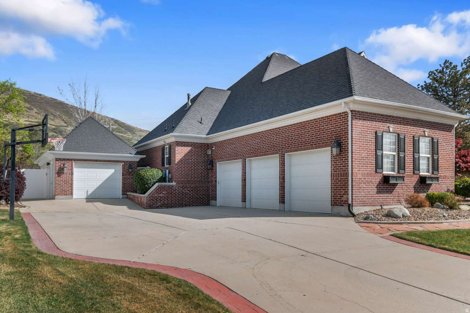 DOWLAND - Residential