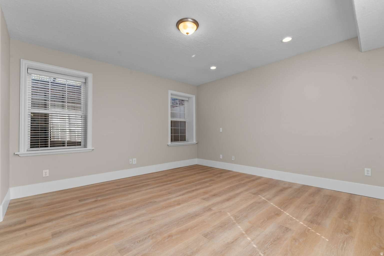 DOWLAND - Residential