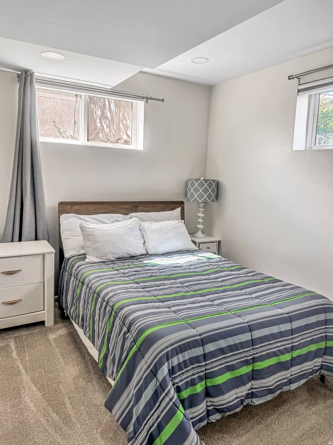 CROWN COLONY - Residential