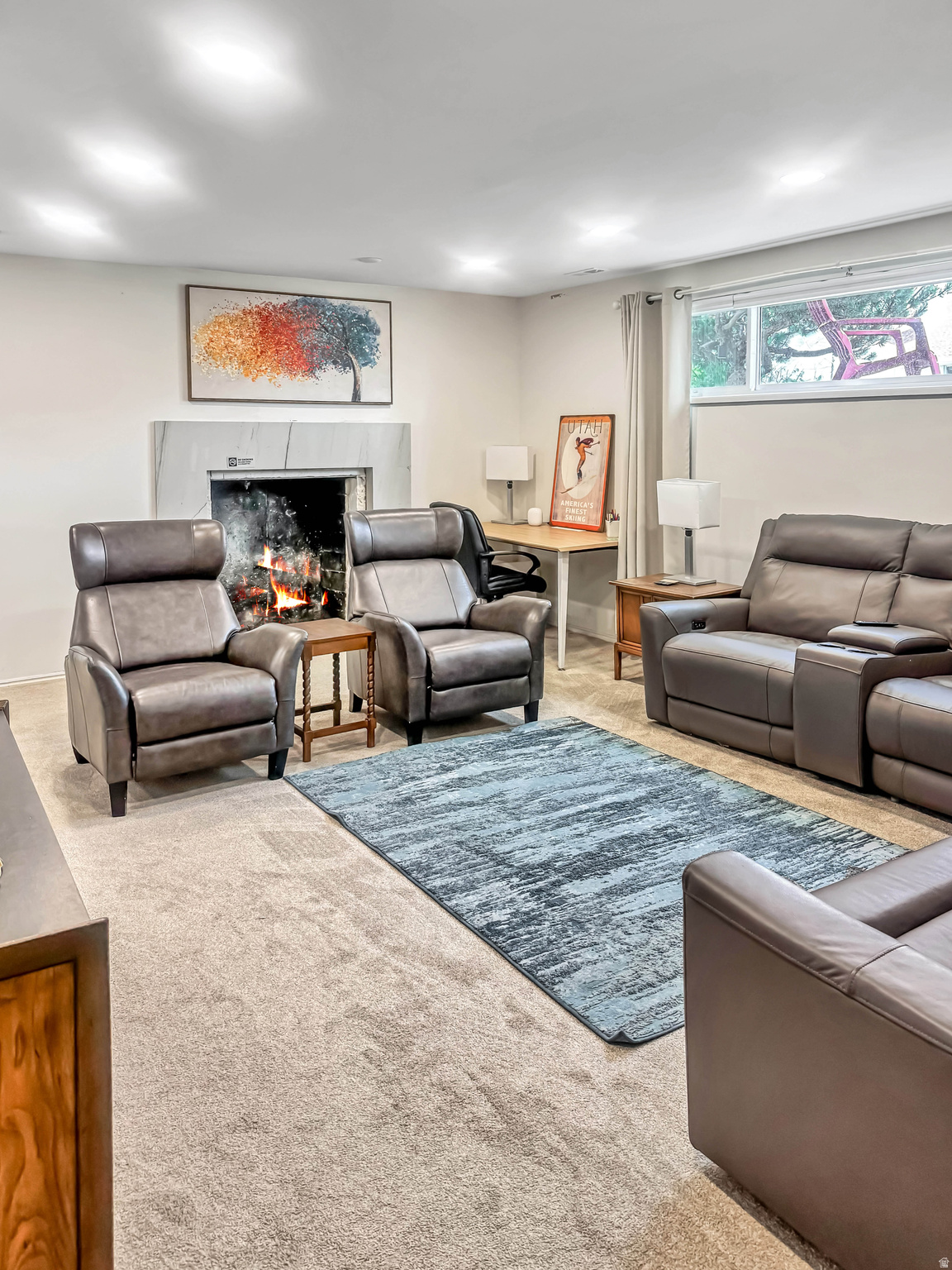 CROWN COLONY - Residential