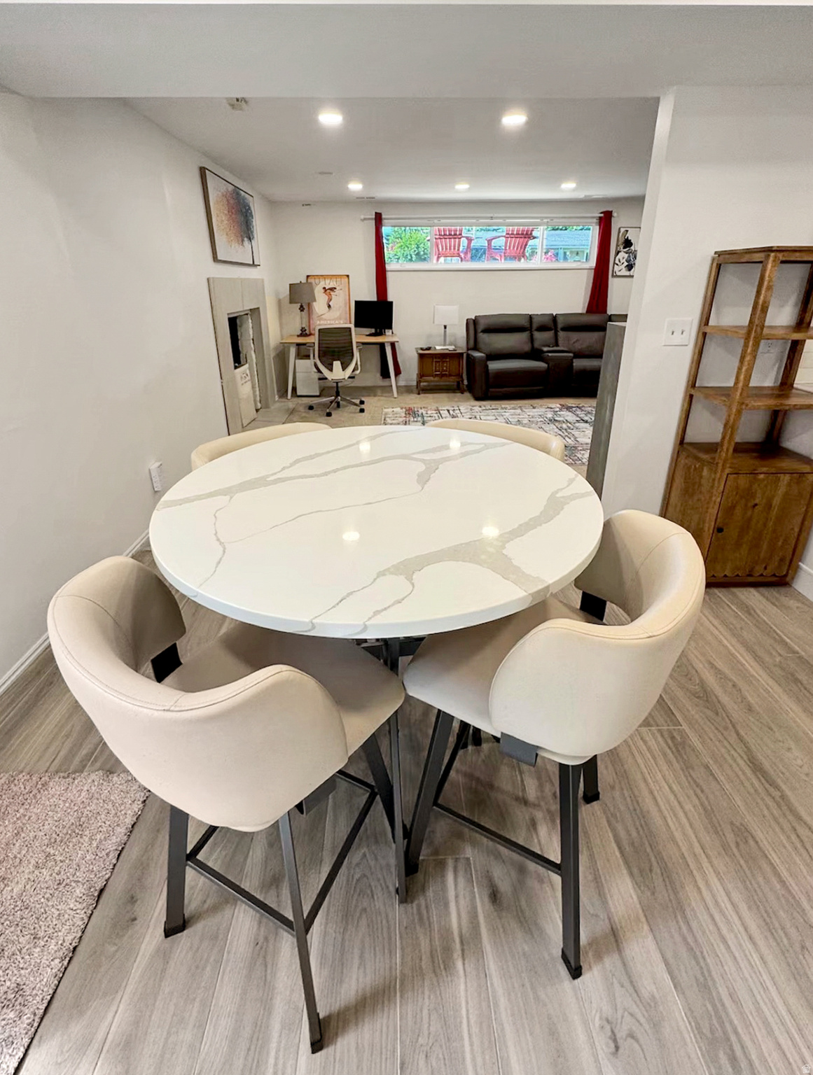 CROWN COLONY - Residential