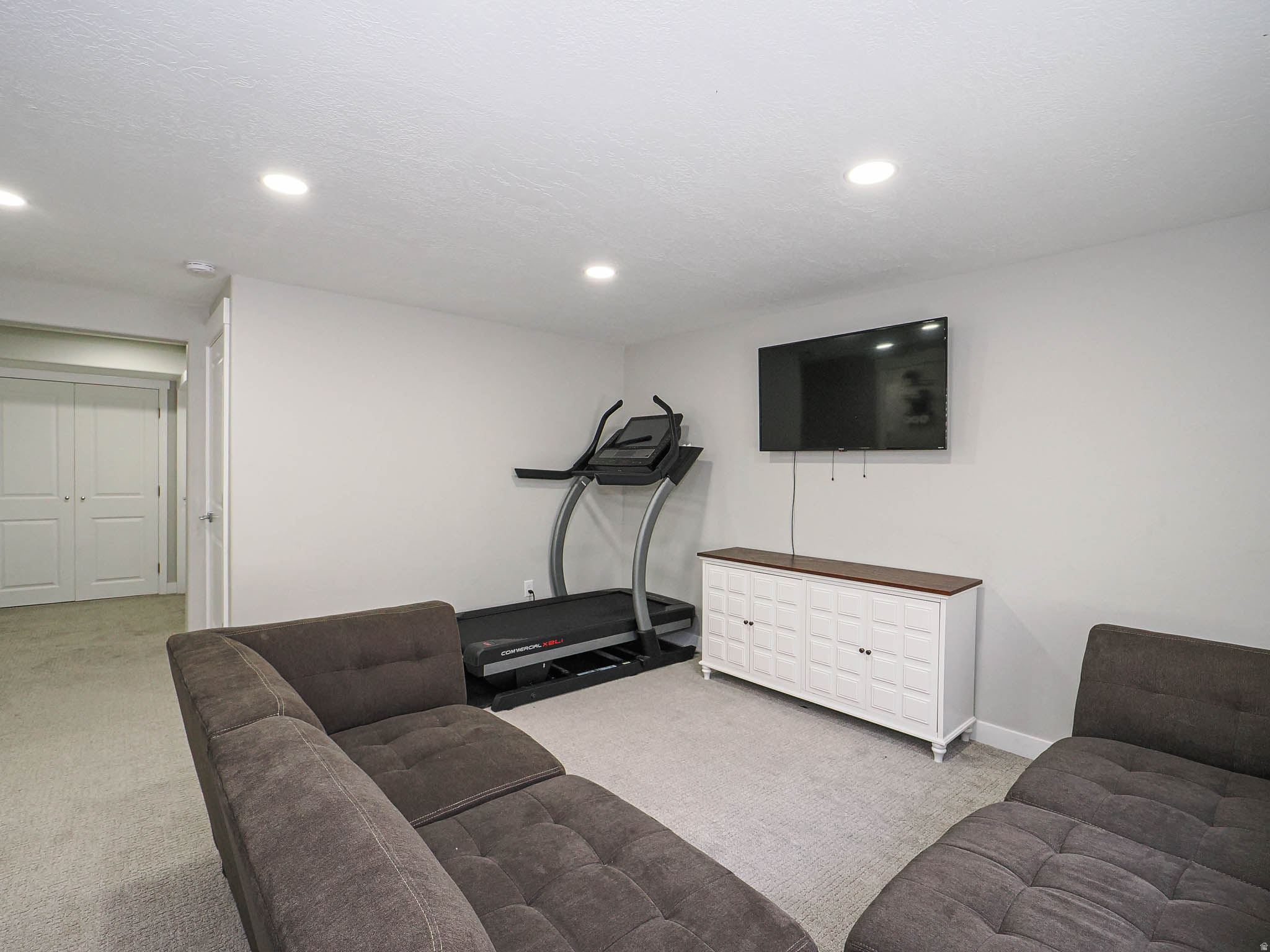 VILLAGE - Residential