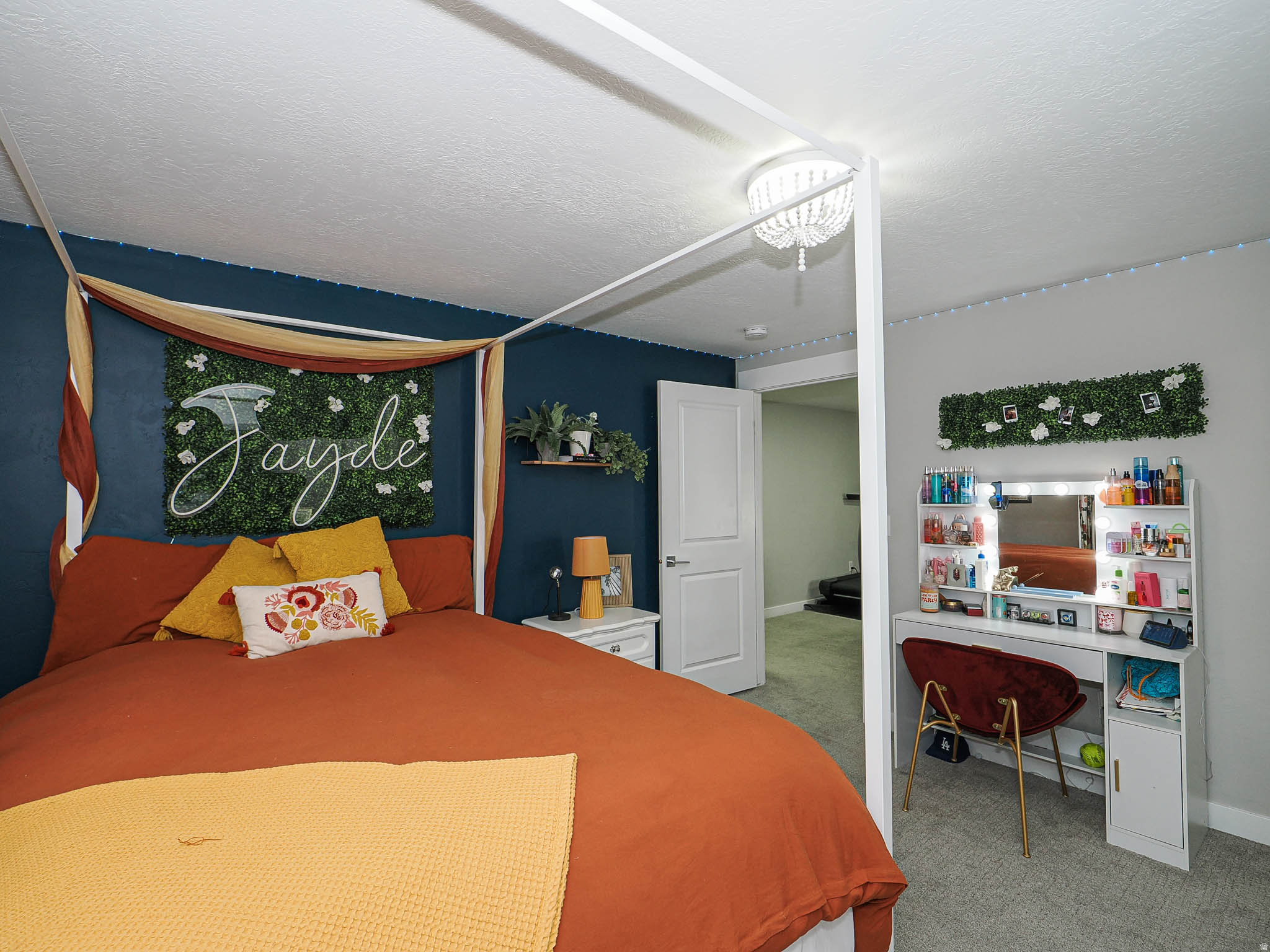 VILLAGE - Residential