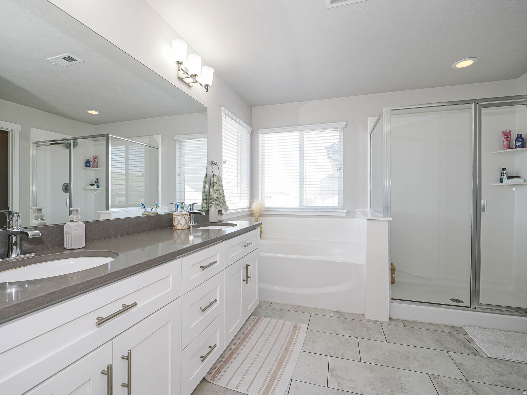 VILLAGE - Residential