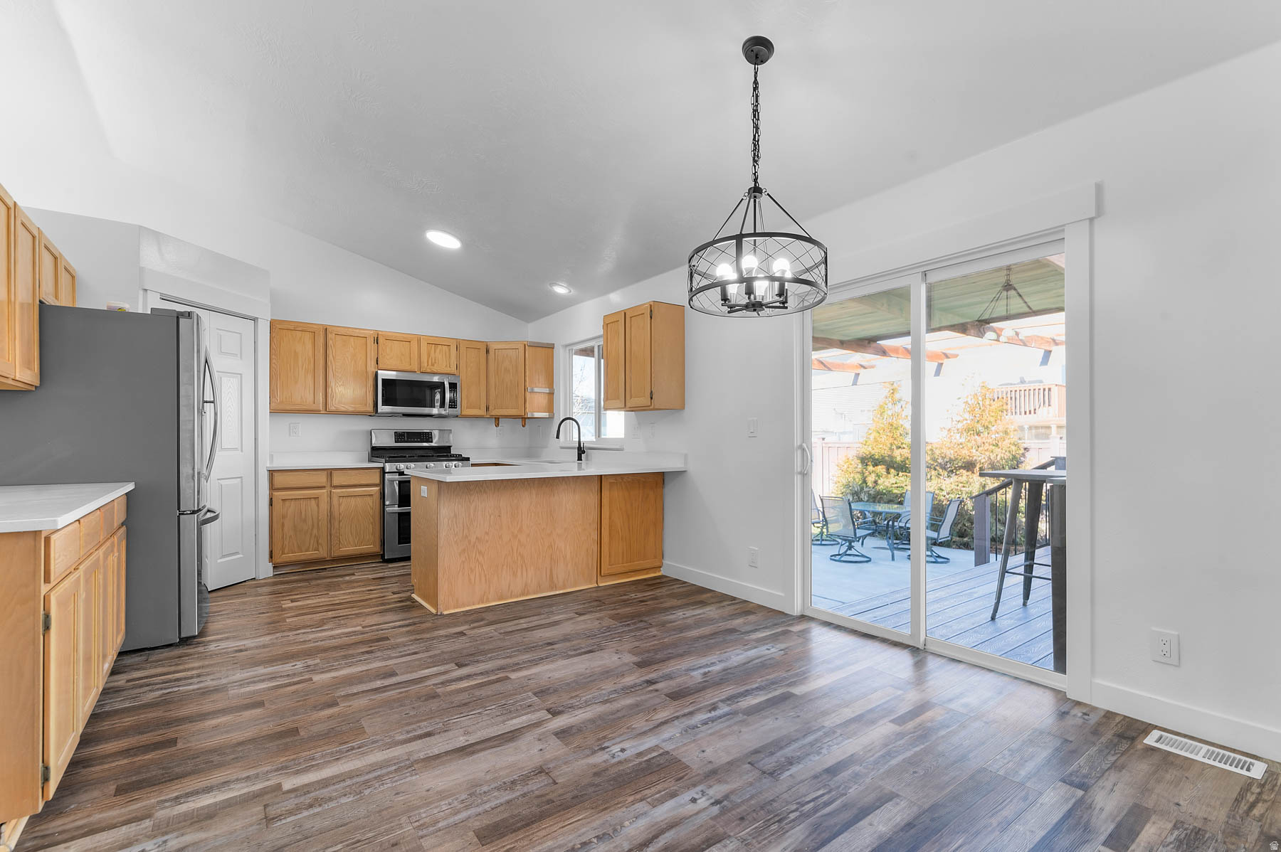 VALLEY CREST - Residential