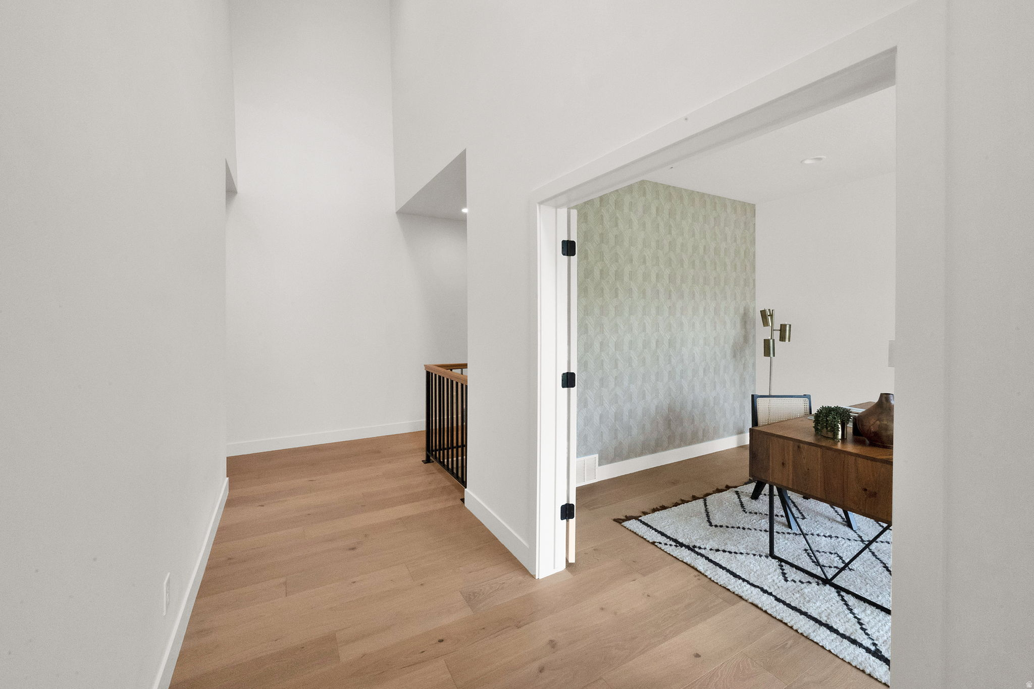 LAKEWOOD - Residential