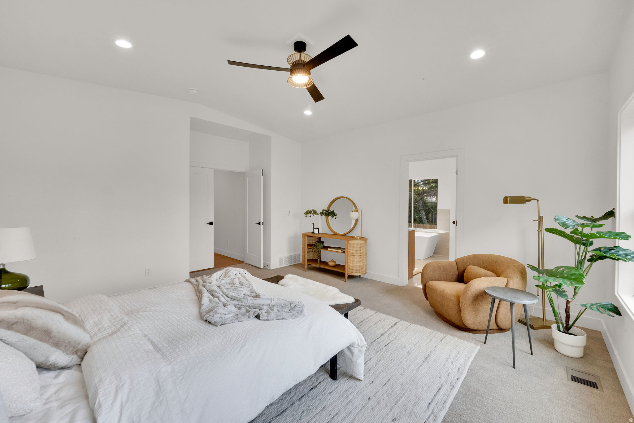 LAKEWOOD - Residential