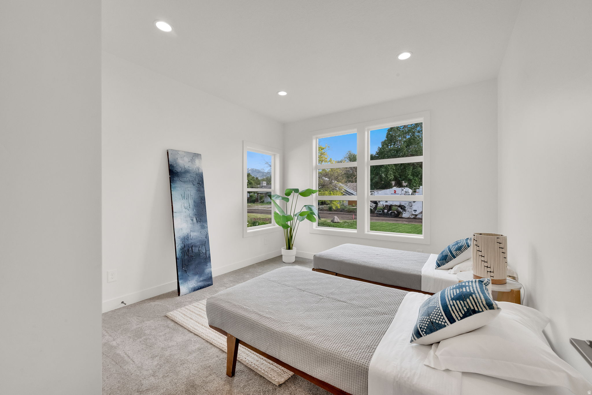 LAKEWOOD - Residential