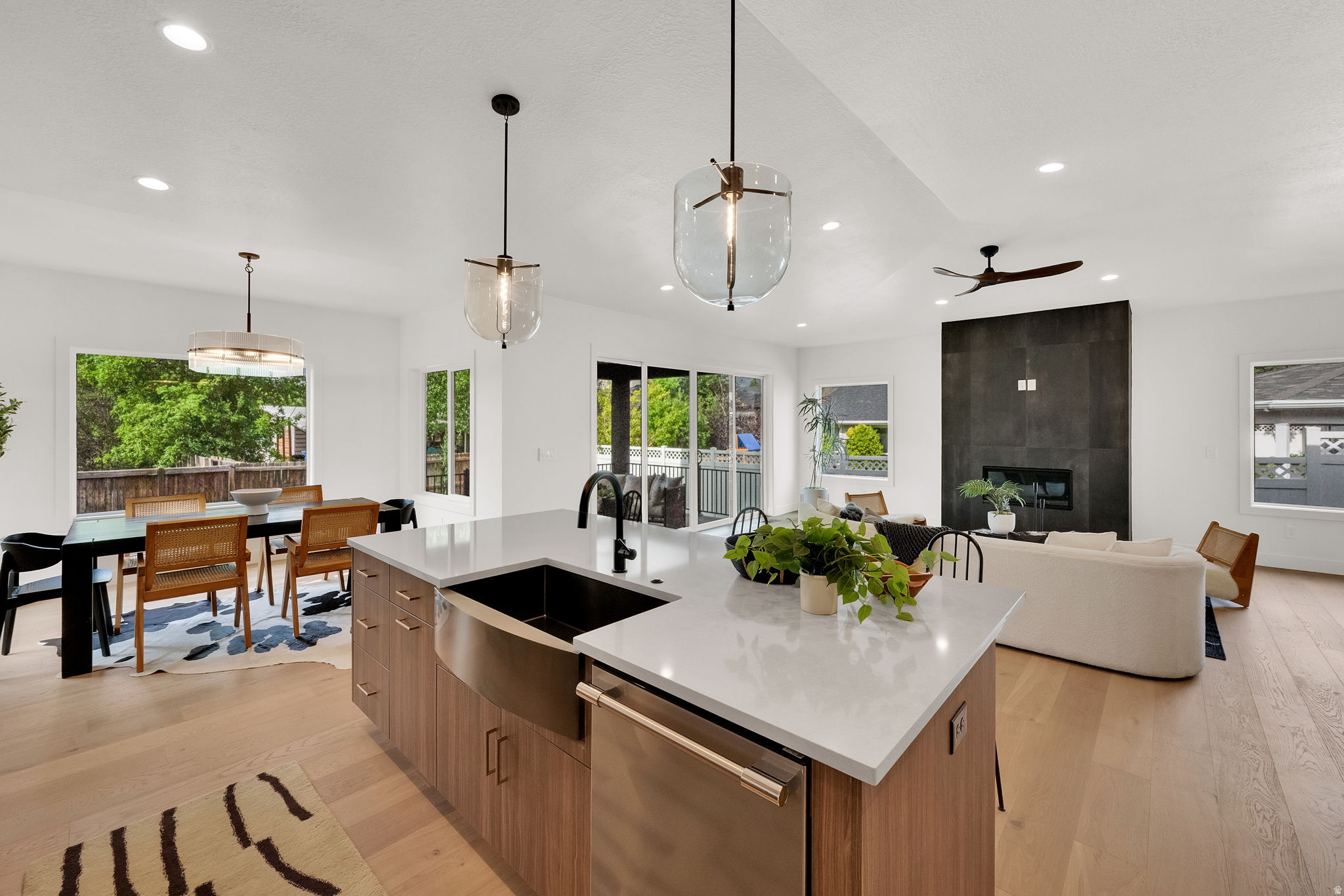 LAKEWOOD - Residential