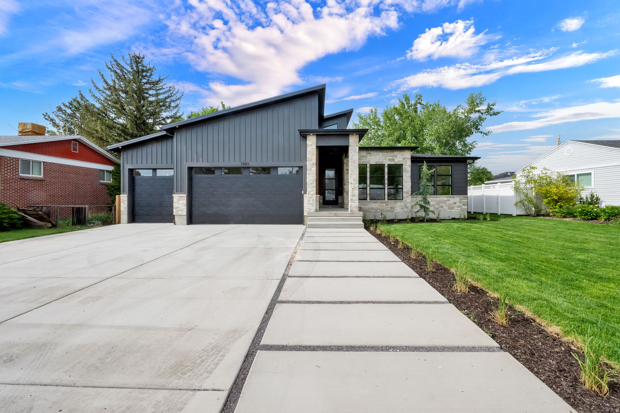 LAKEWOOD - Residential