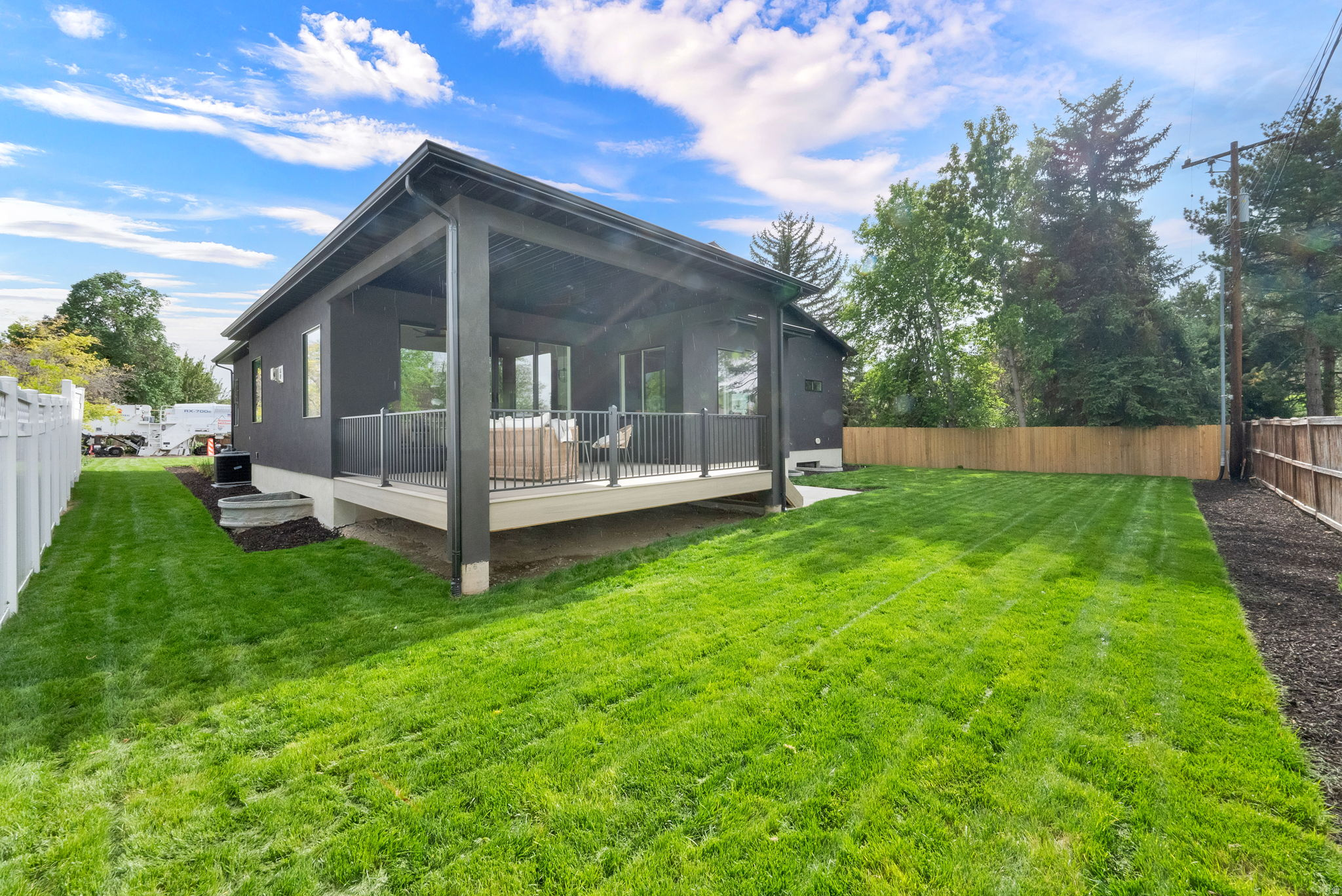 LAKEWOOD - Residential
