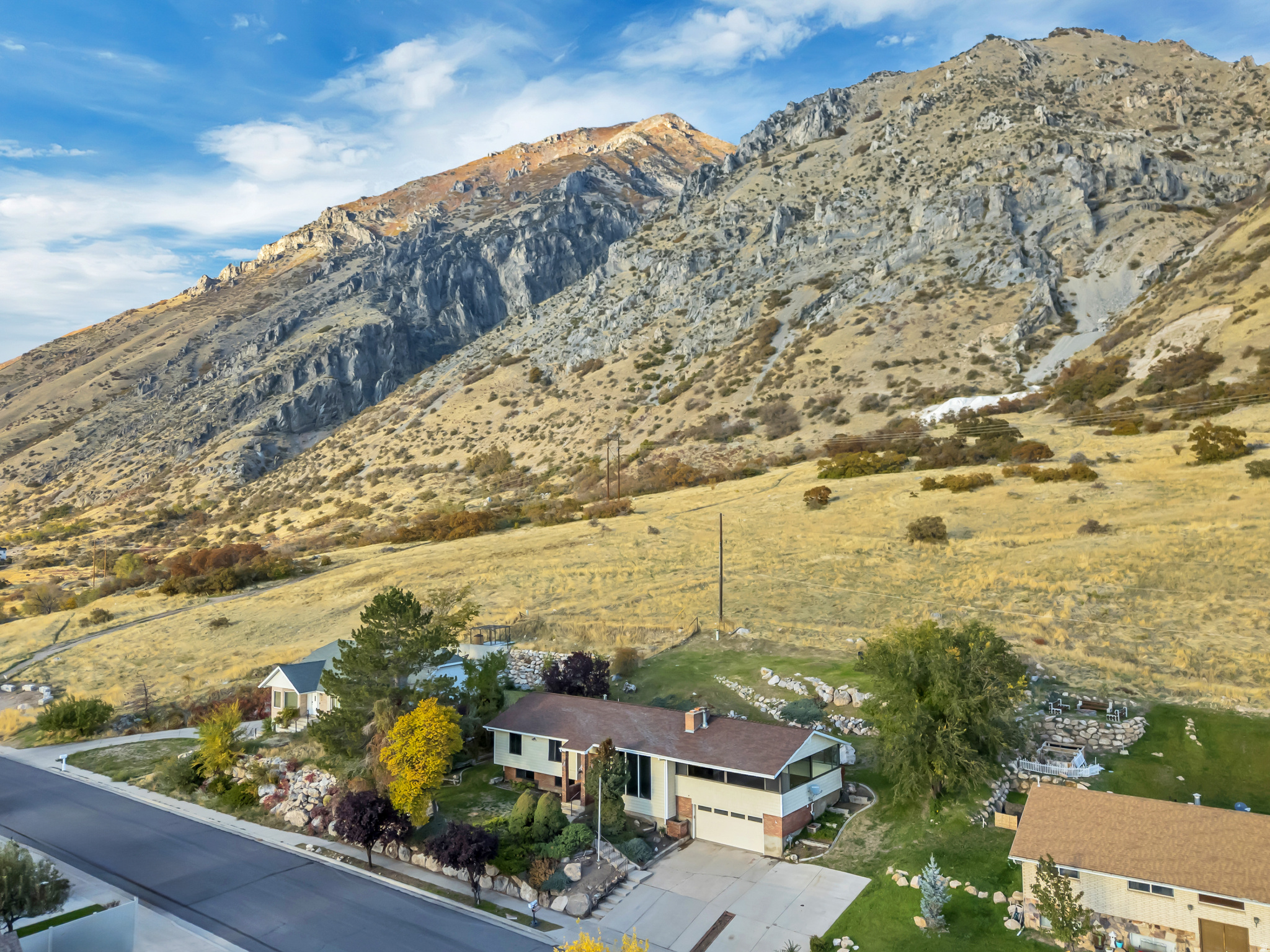 HALL'S EASTERN HILLS SUBDIVISION - Residential