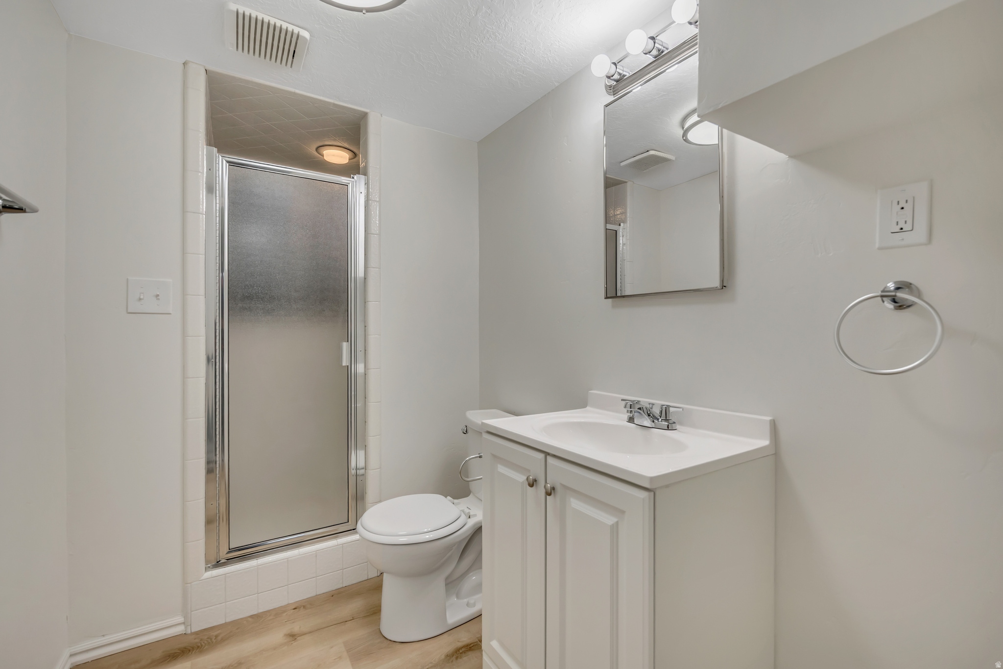 HALL'S EASTERN HILLS SUBDIVISION - Residential