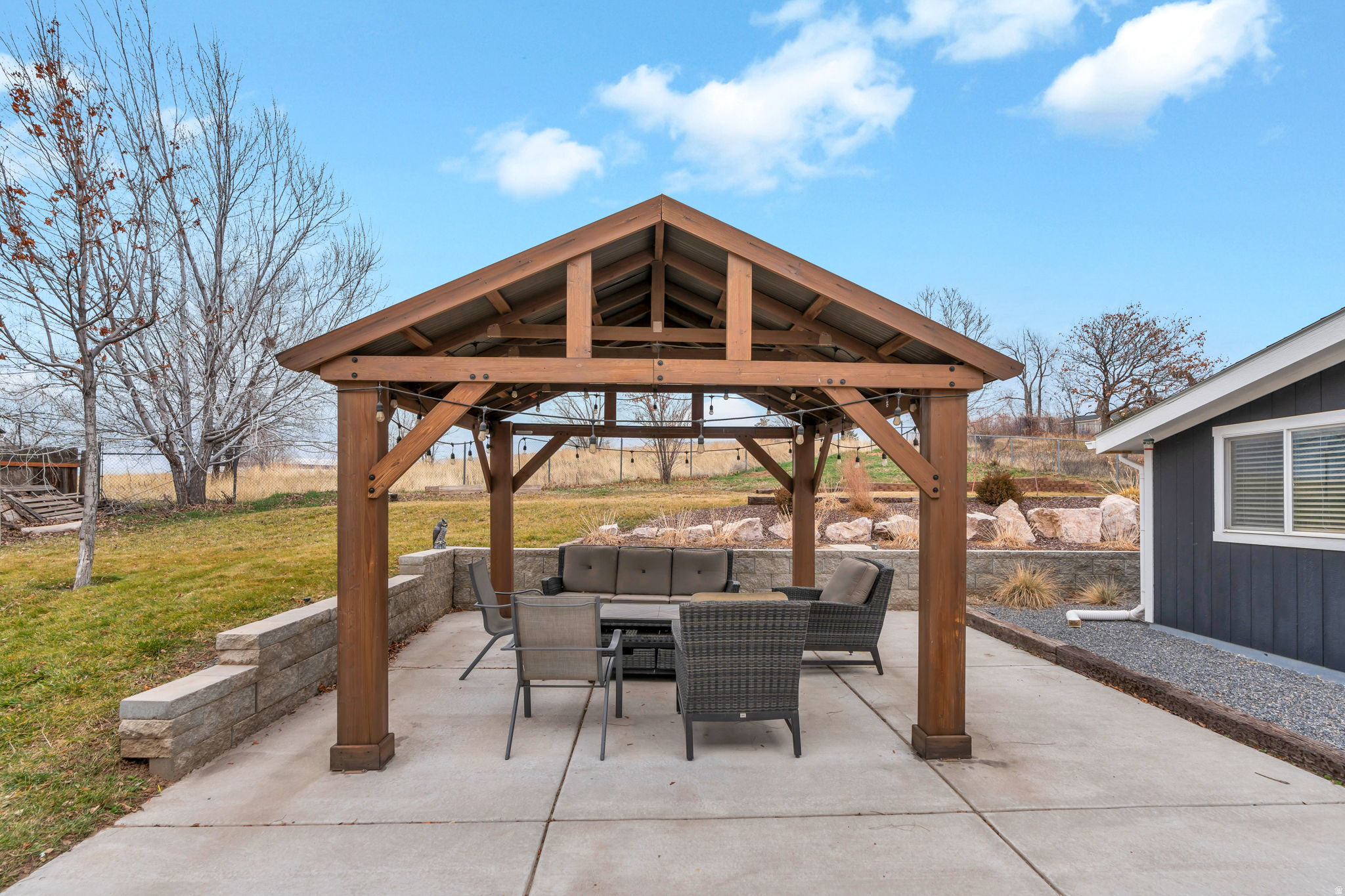 EASTRIDGE ESTATES - Residential