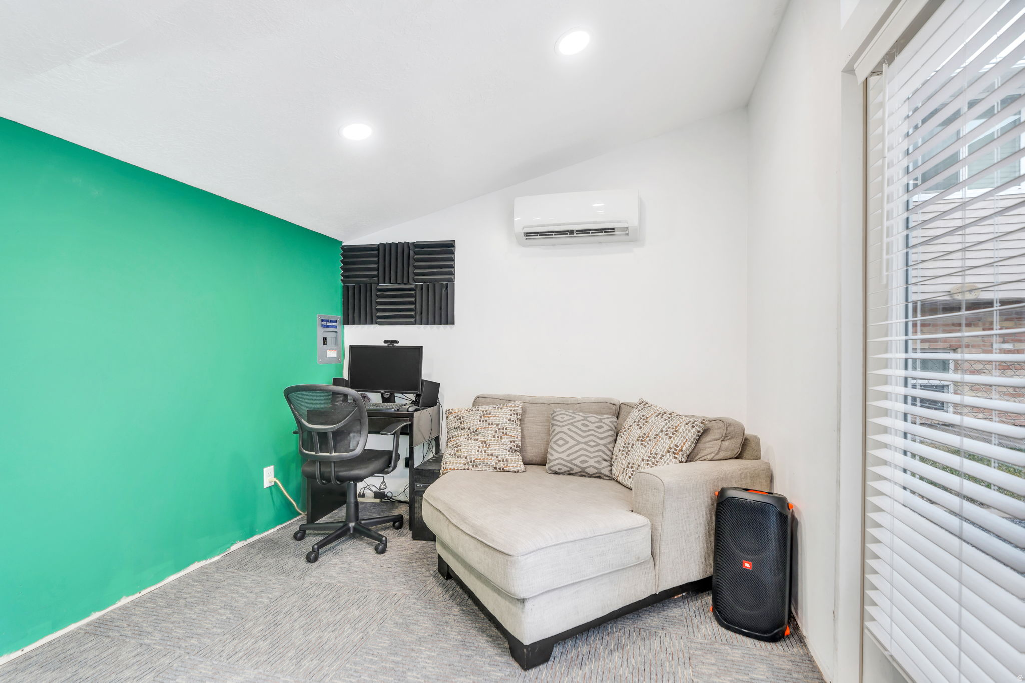 EASTRIDGE ESTATES - Residential