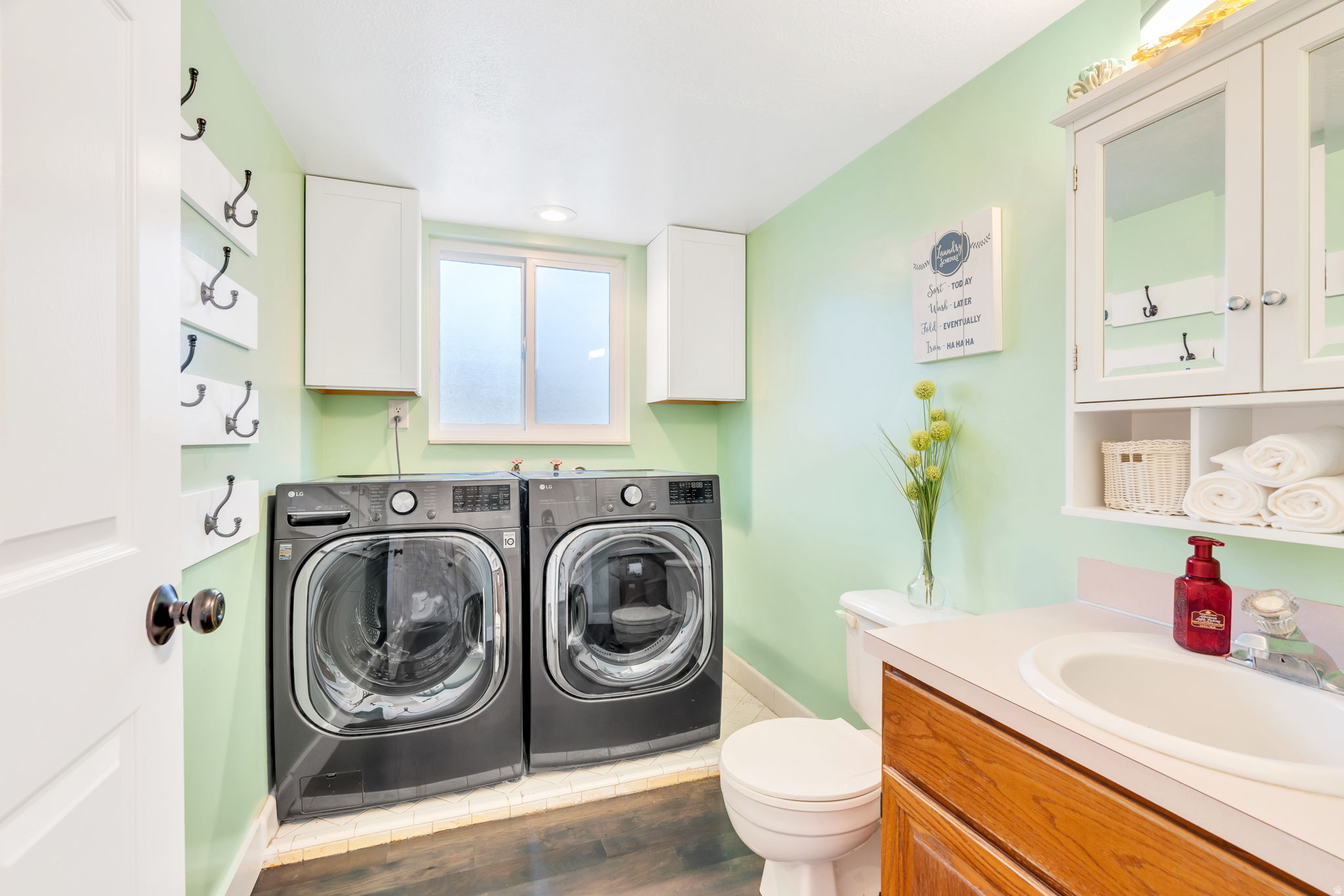 EASTRIDGE ESTATES - Residential