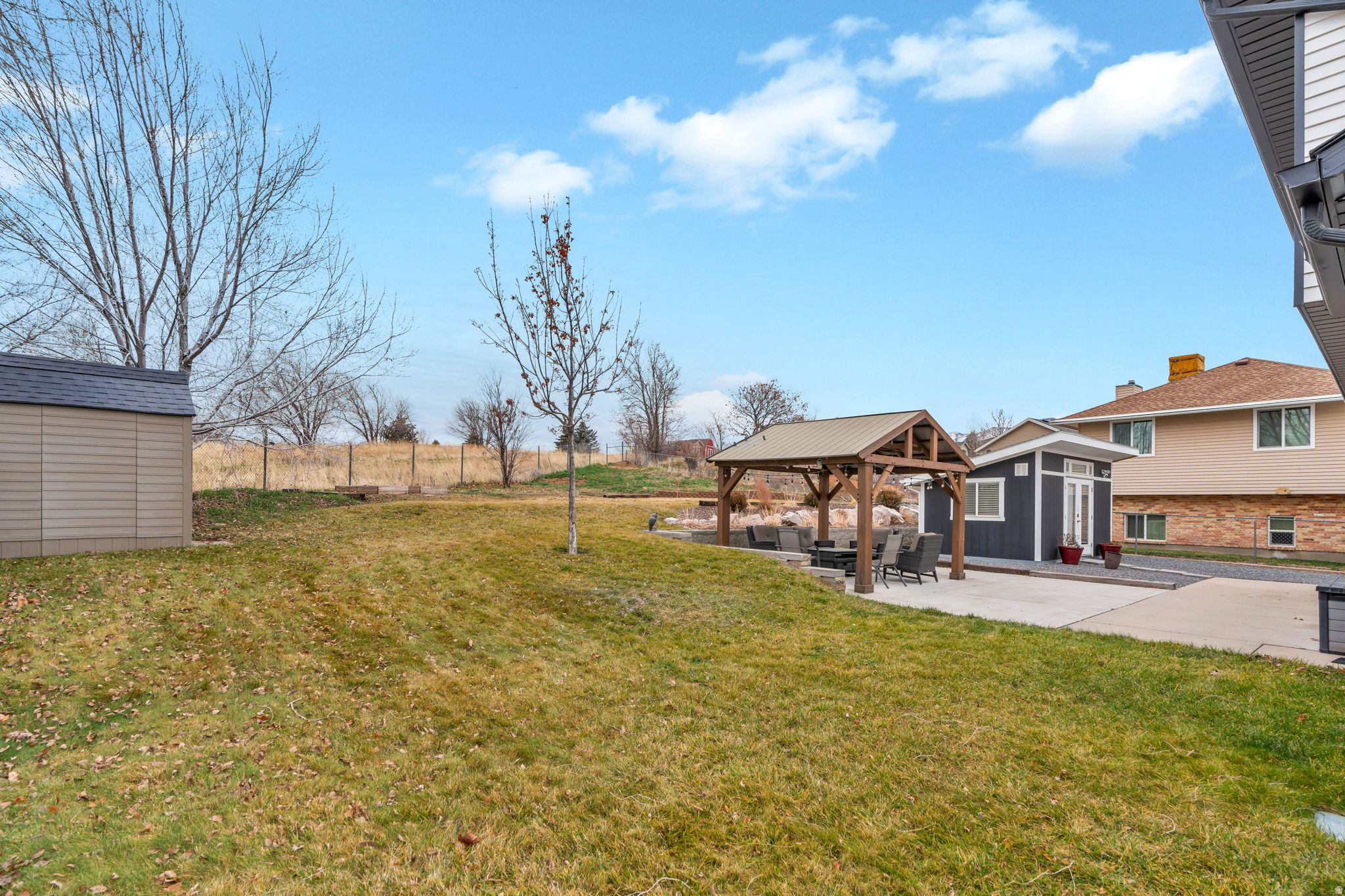 EASTRIDGE ESTATES - Residential