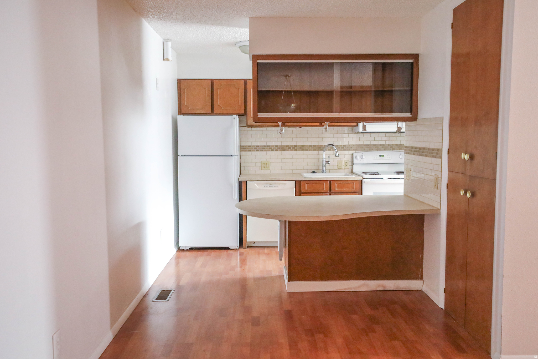 BOUNTIFUL GARDENS - Residential