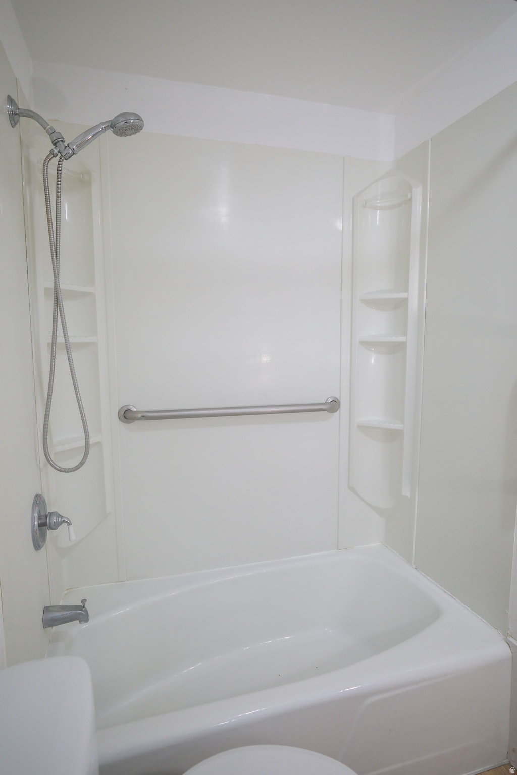 BOUNTIFUL GARDENS - Residential