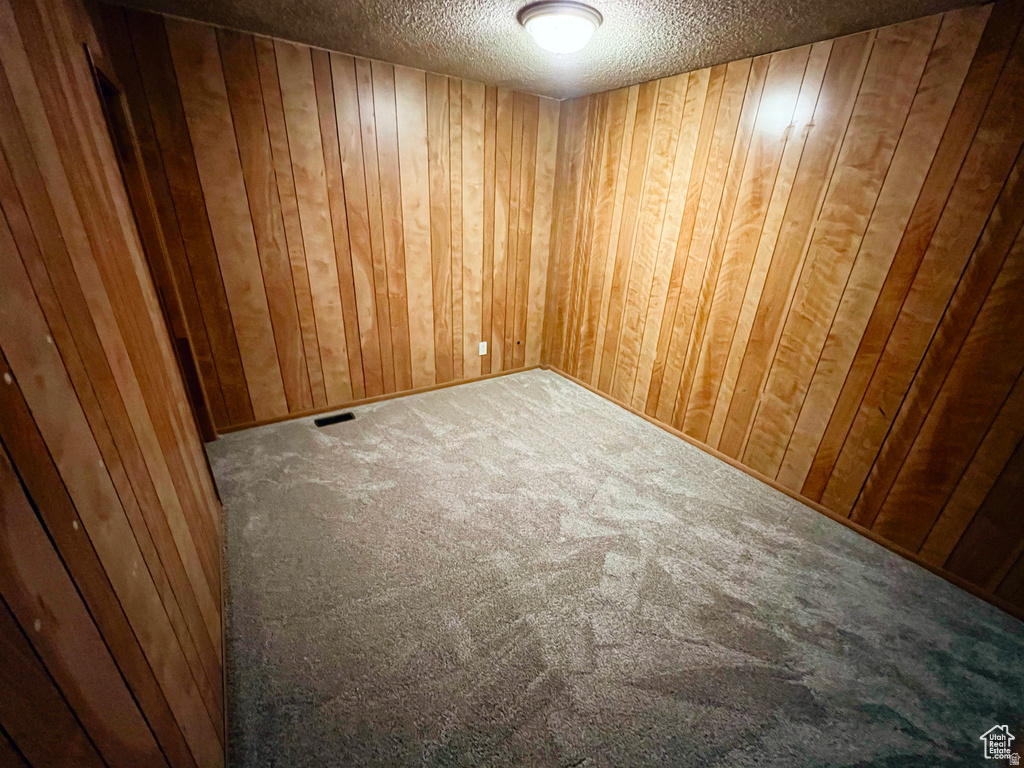 BOUNTIFUL GARDENS - Residential