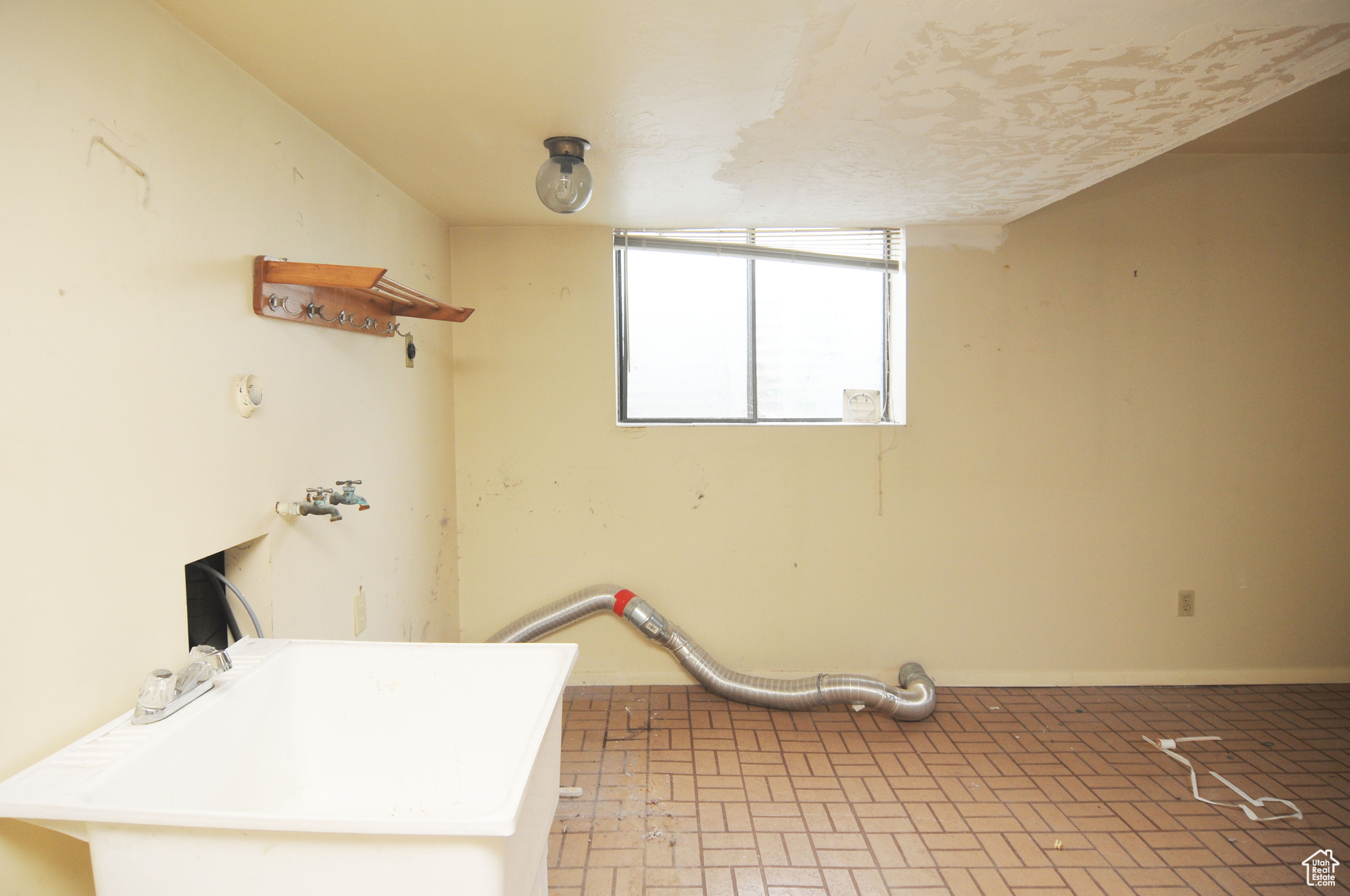4455 S 1800, Roy, Utah image 33
