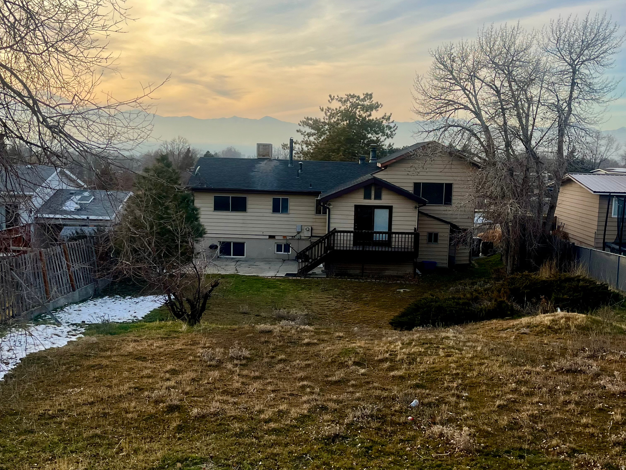 WHITE CITY - Residential