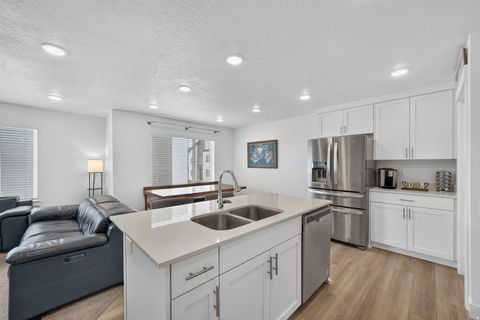 Tiny photo for 1639 E INDIGO LOOP N, Layton, UT 84041 (MLS # 2169557)