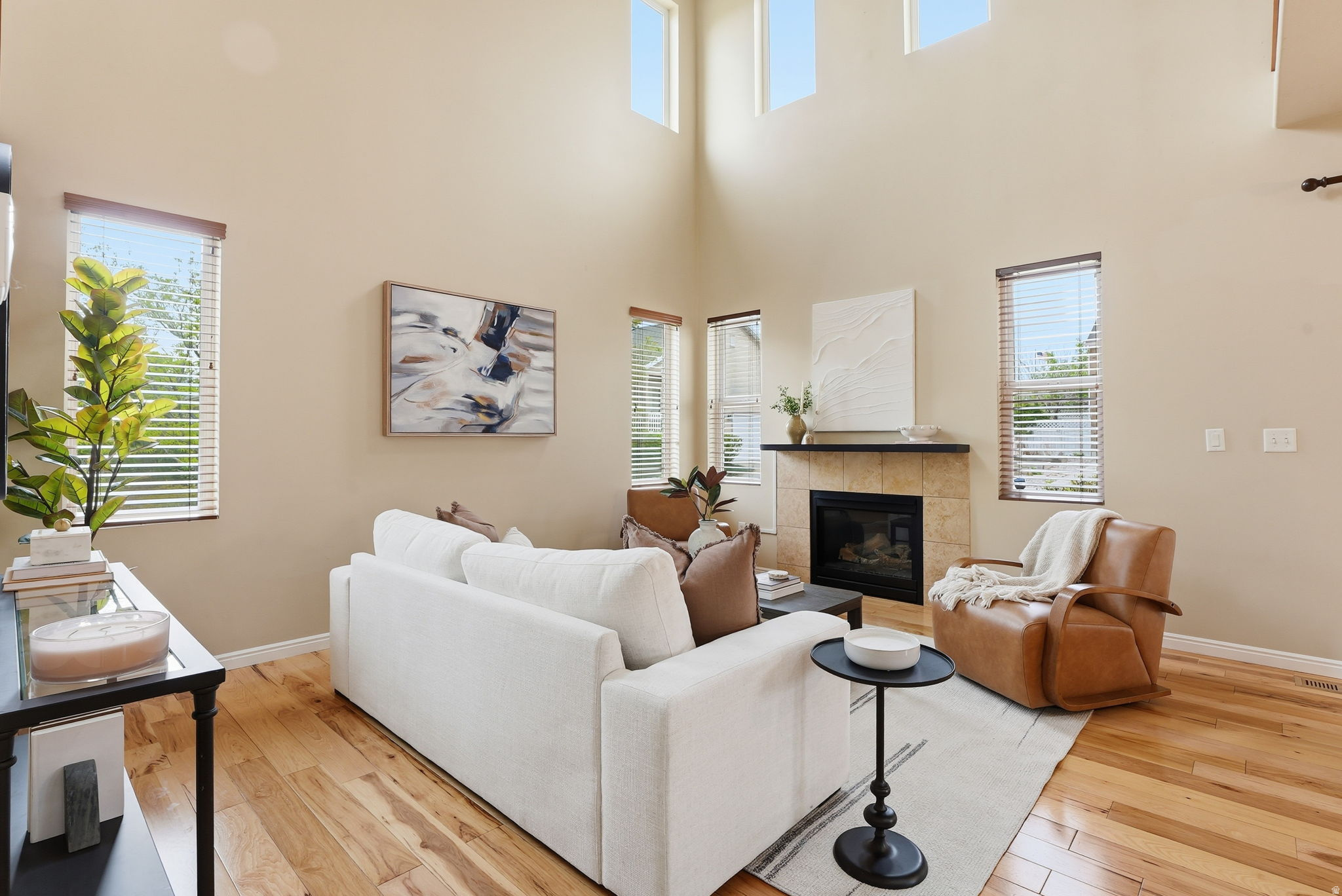 DAYBREAK - Residential