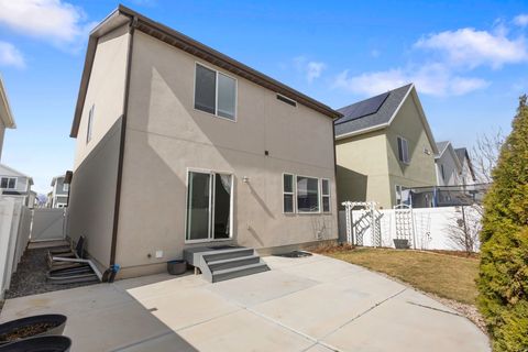 Tiny photo for 498 S PEGASUS WAY, Saratoga Springs, UT 84045 (MLS # 2141706)