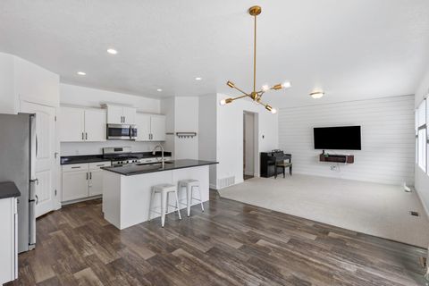 Tiny photo for 498 S PEGASUS WAY, Saratoga Springs, UT 84045 (MLS # 2141706)